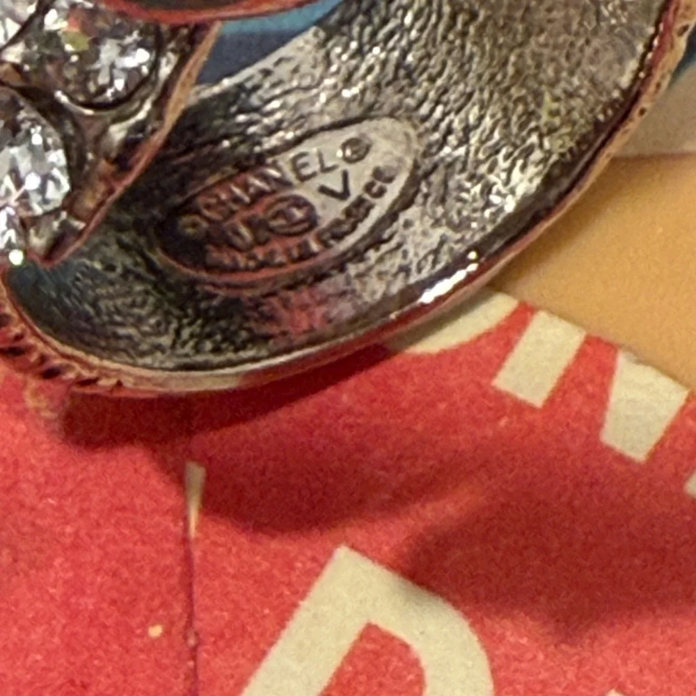 Genuine Chanel Floral Crystal Ring - Picture 7 of 10